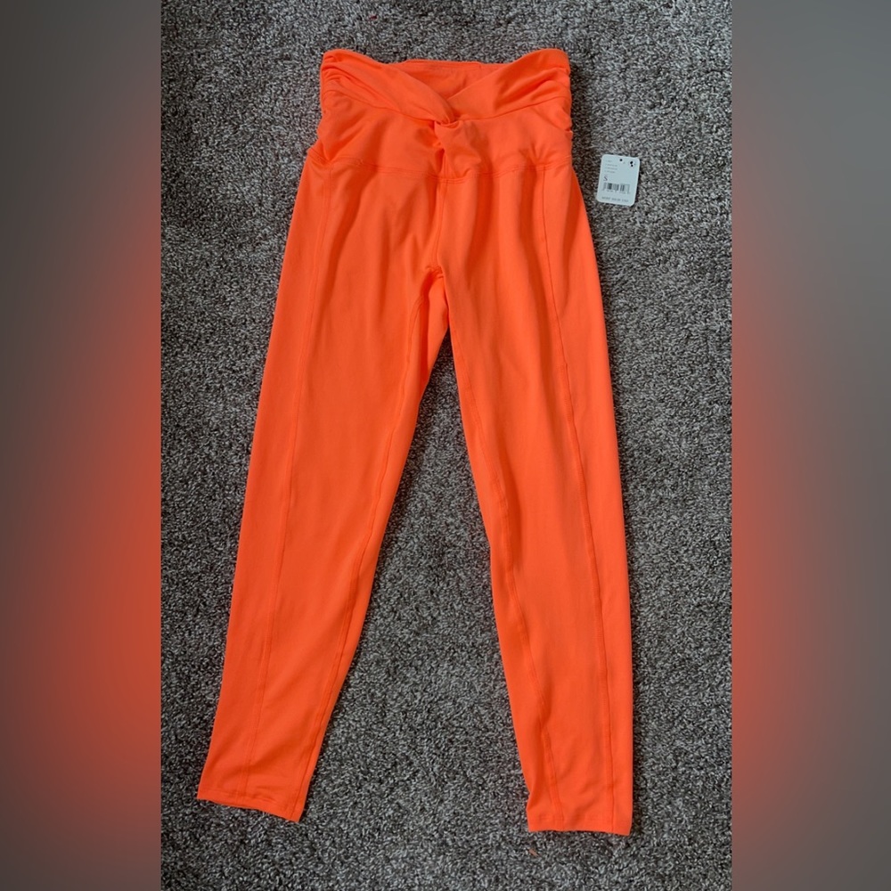 Free people yoga pants, never worn